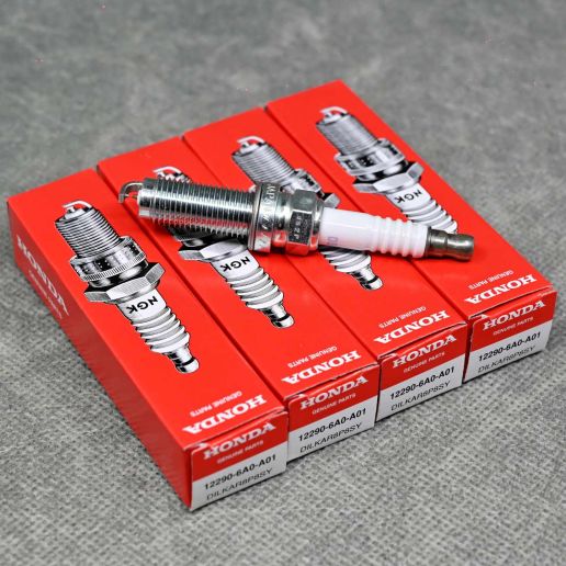 12290-6A0-A01, 122906A0A01, DILKAR8P8SY OEM świece zapłonowe K20C4 DILKAR8P8SY (zestaw 4 sztuk)