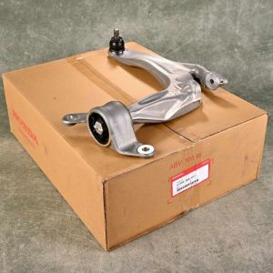 OEM wahacz przedni dolny LEWY Civic 8gen 06-11 HB R18