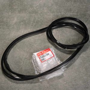 73210-S02-A01, 73210S02A01 OEM uszczelka tylnej szyby Civic 6gen 96-00 2DR Coupe