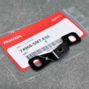74906-SMT-E00, 74906SMTE00 OEM mocowanie tylnego spoilera LEWE Civic 8gen 06-11 3DR HB