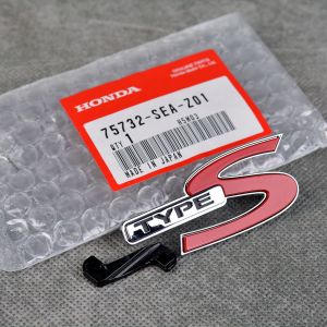 75732-SEA-Z01, 75732SEAZ01 OEM emblemat TypeS na grill Honda Accord 7gen 03-08