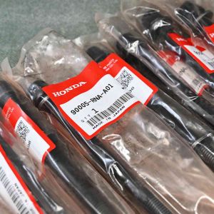 90005-RNA-A01, 90005RNAA01 OEM śruby głowicy K24Z, K24Z3 Honda Accord 8gen 08-15