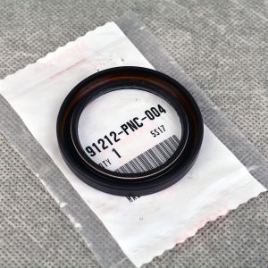 OEM uszczelniacz wału od strony rozrządu K20, K20Z4, K20A6, K24, K24A3 91212-PNC-004, 91212PNC004