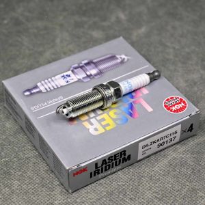 NGK 90137 świece zapłonowe L15B4 HR-V 2gen 15-21 DILZKAR7C11S (zestaw 4 sztuk)