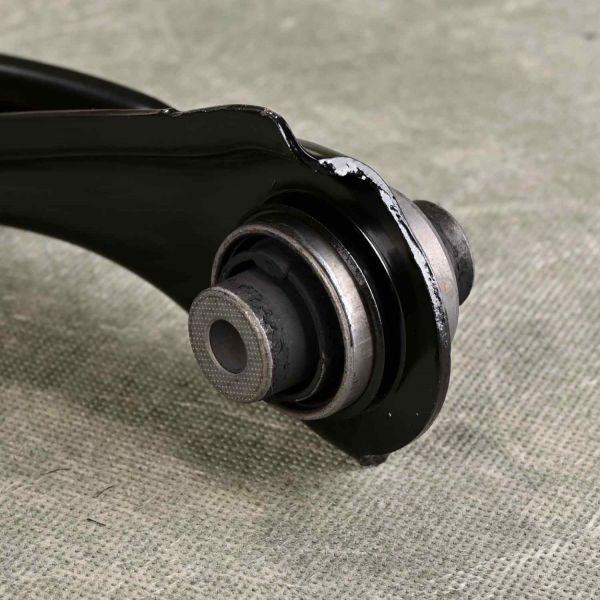 ちぃ OEM wahacz przedni górny PRAWY Accord 8gen 08-15 Jarusnet