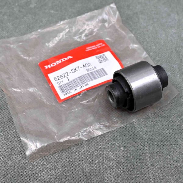OEM tuleja wahacza tylnego dolnego zewnętrzna Civic 5gen 92